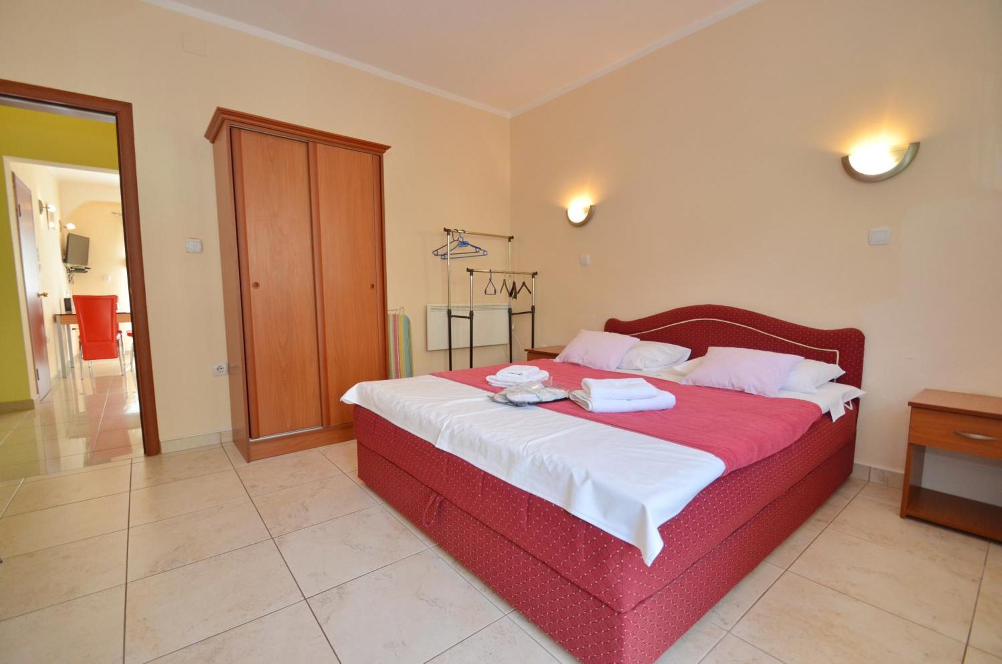 Apartments Dinko Zifra Tivat Luaran gambar