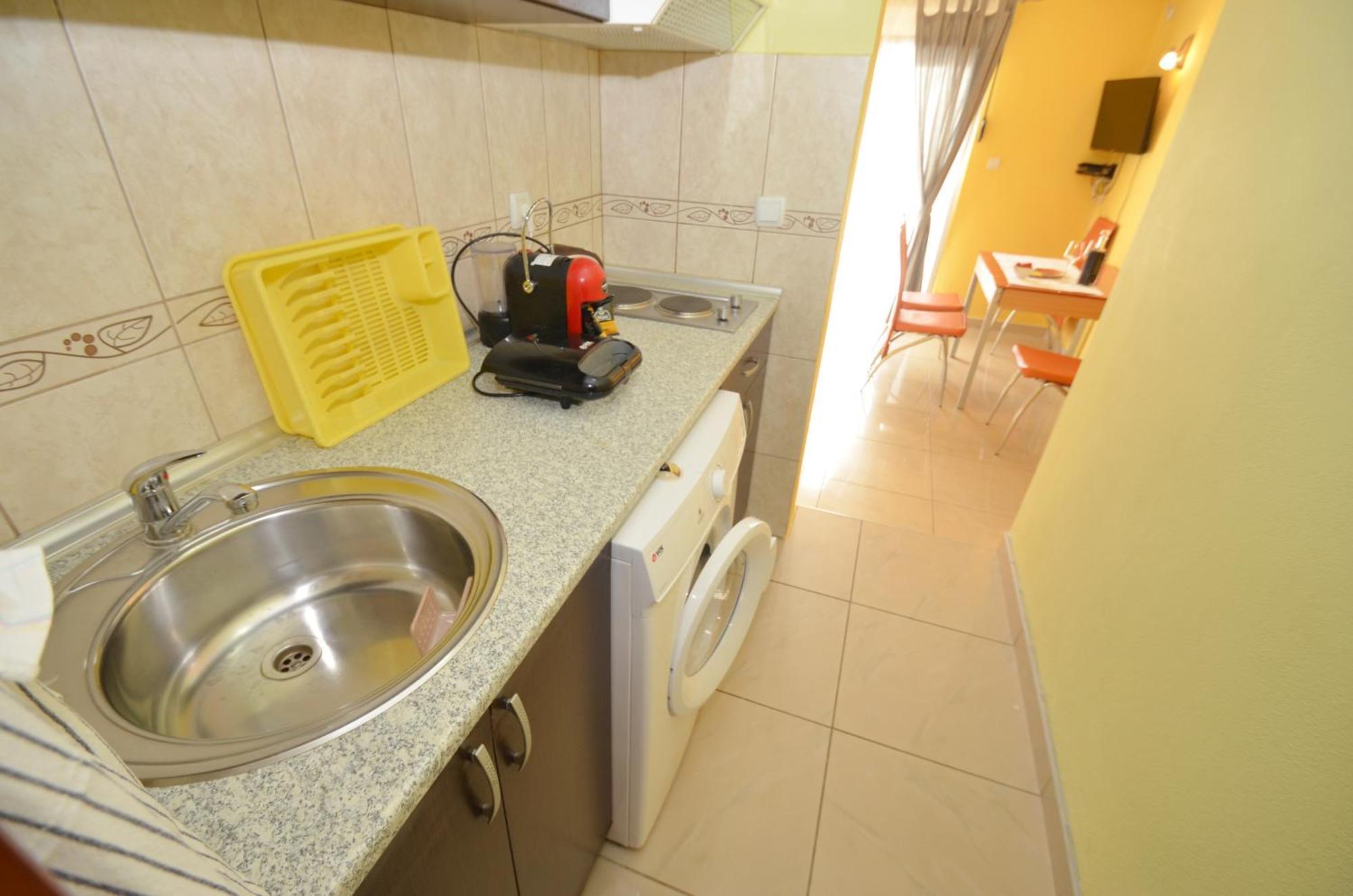 Apartments Dinko Zifra Tivat Bilik gambar