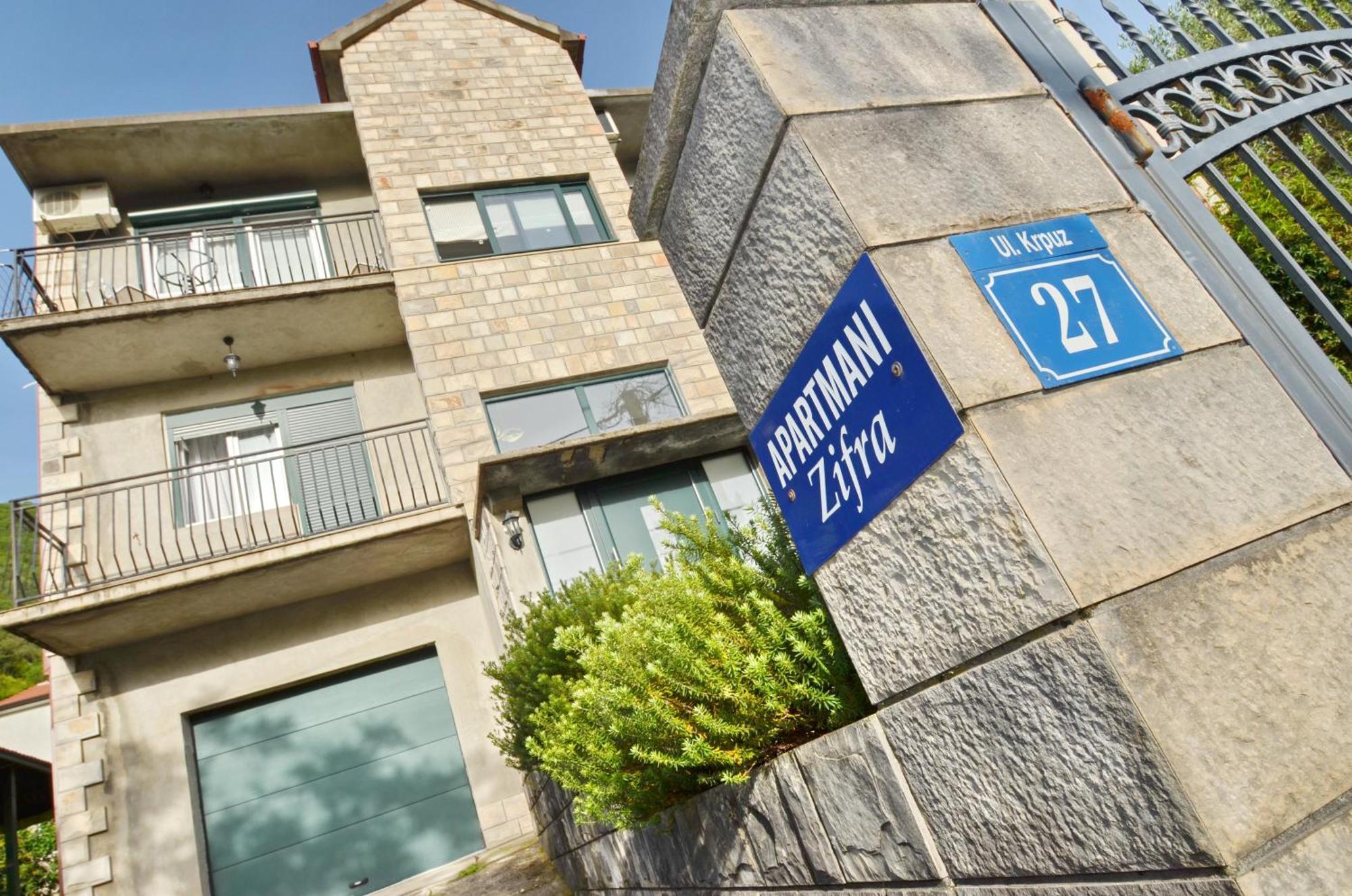 Apartments Dinko Zifra Tivat Luaran gambar