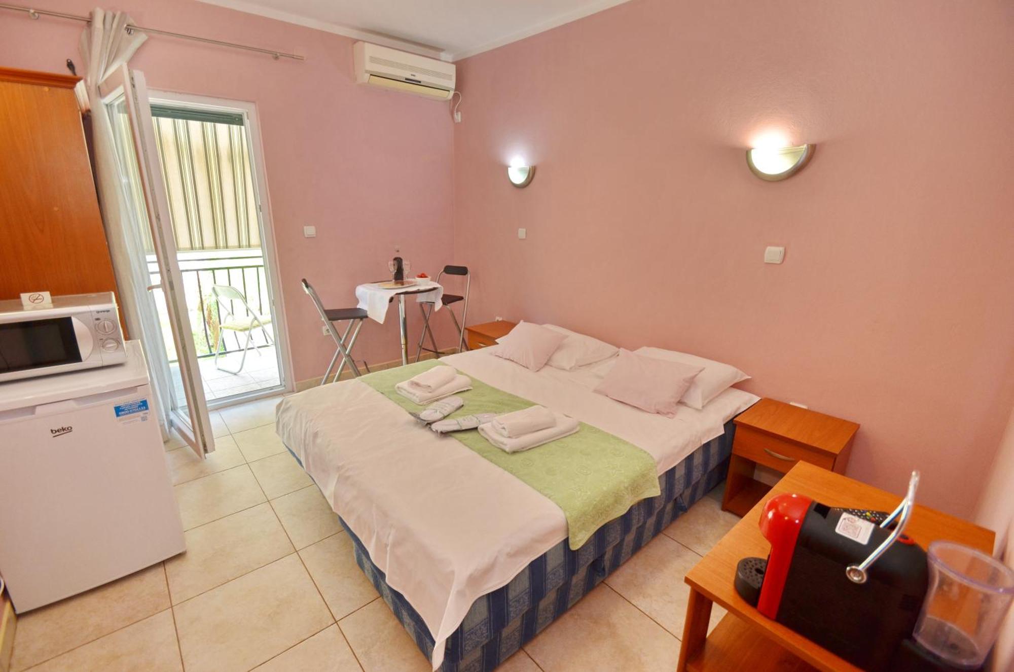 Apartments Dinko Zifra Tivat Luaran gambar