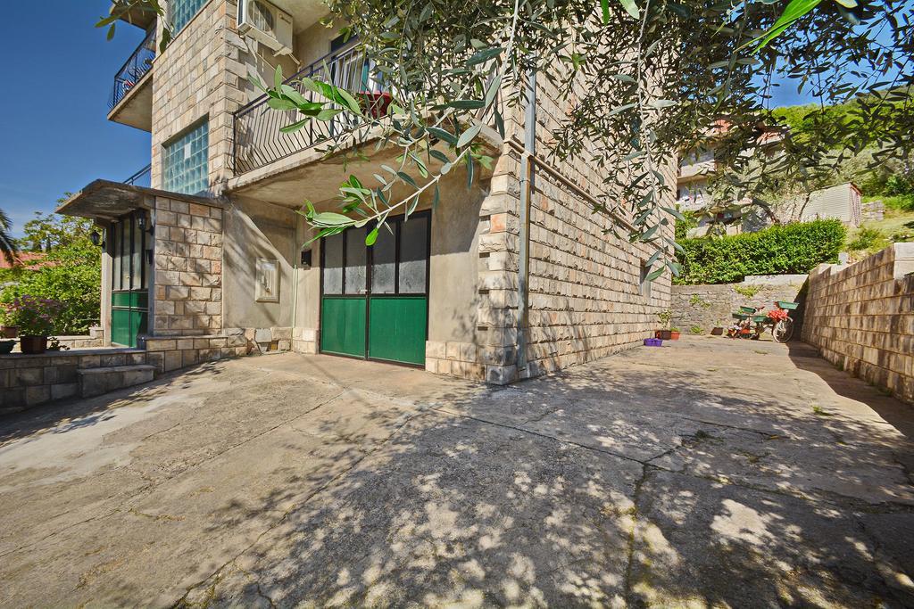 Apartments Dinko Zifra Tivat Luaran gambar